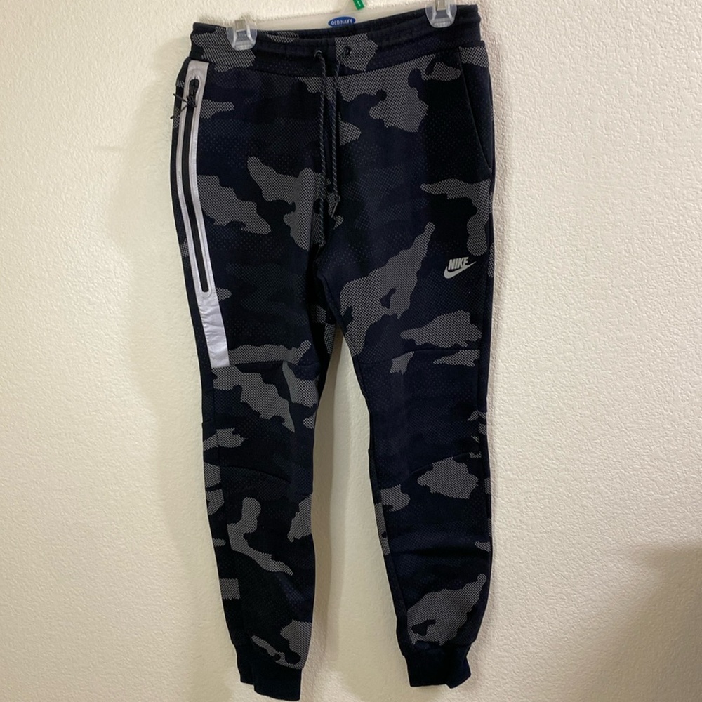 Nike‎ Camo Joggers Drawstring Waist Hidden Back Zipper